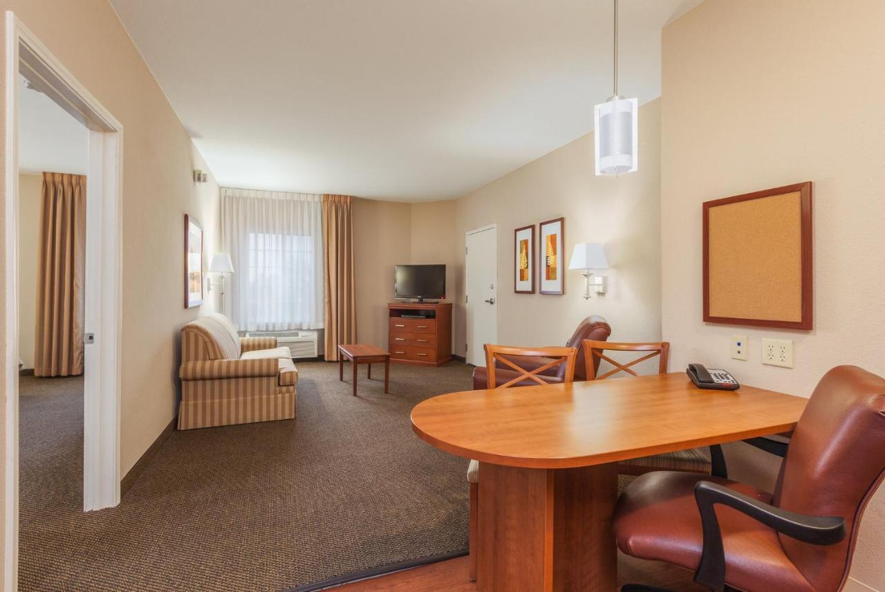 Hotel Candlewood I-10 East By Ihg 2*