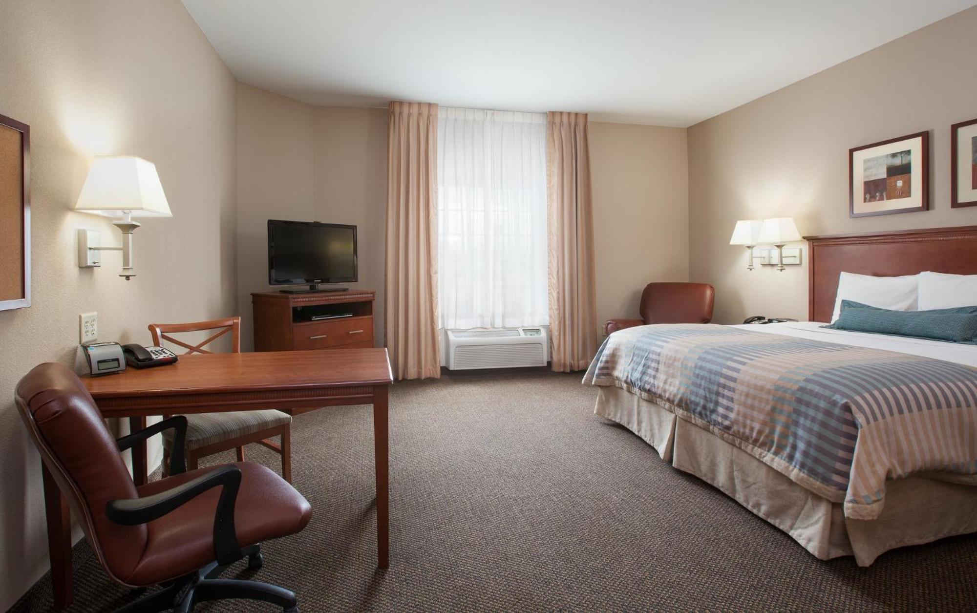Candlewood I-10 East By Ihg Hotel