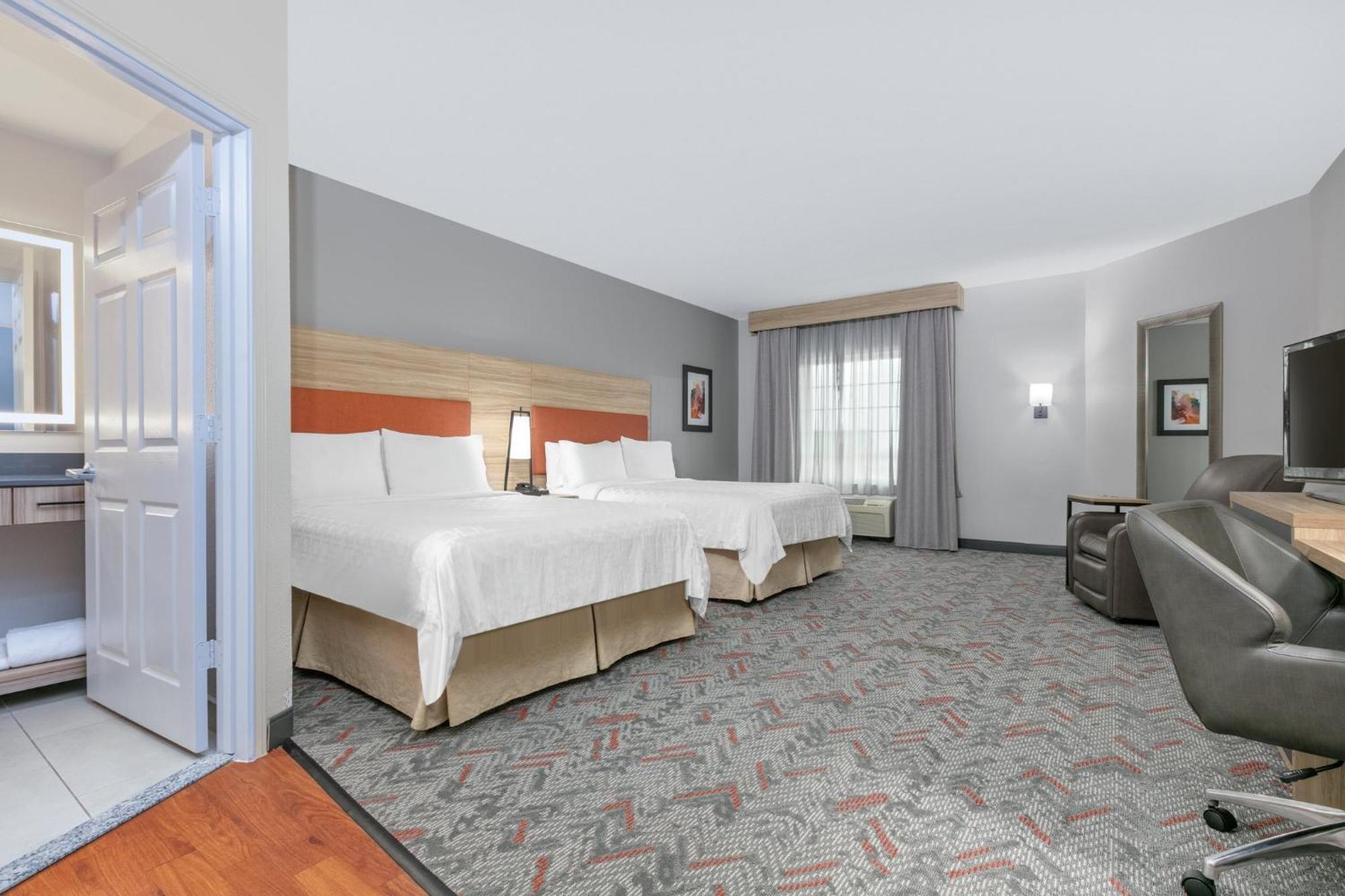 Hotel Candlewood I-10 East By Ihg 2*